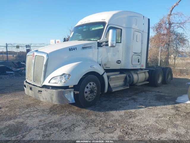 1XKYDP9X6JJ218041 Kenworth T680