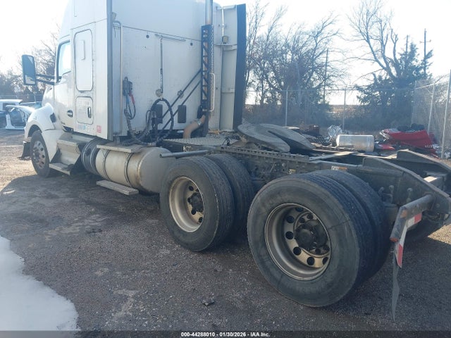 1XKYDP9X6JJ218041 Kenworth T680