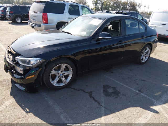 BMW 328I 2015 WBA3C1C5XFK120688 Image 2