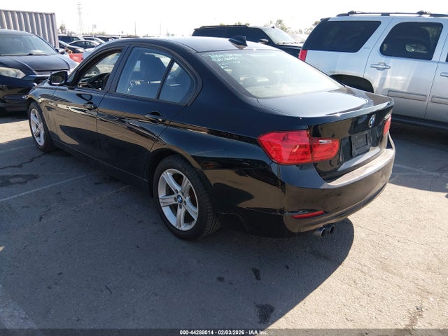 BMW 328I 2015 WBA3C1C5XFK120688 Image 3