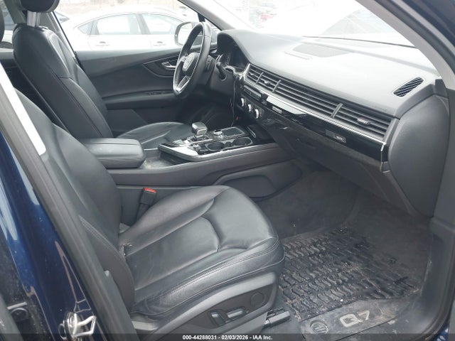 2019 AUDI Q7 WA1AAAF7XKD049191 Photo 4