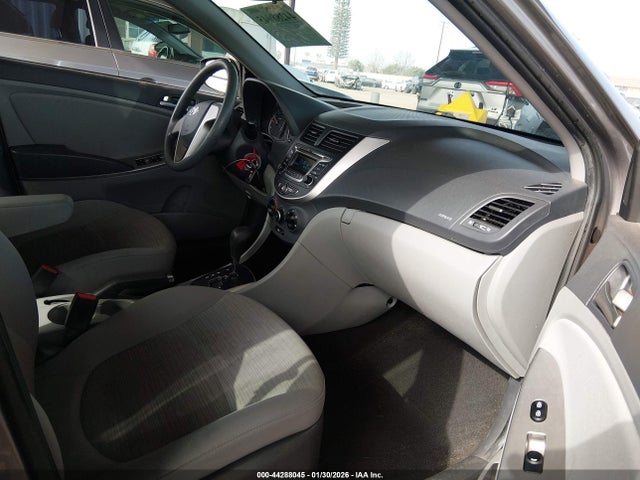 KMHCT4AE5HU380216 Hyundai ACCENT SE