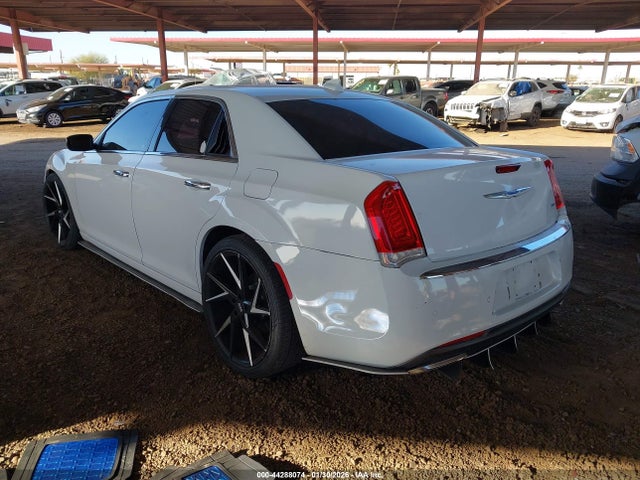 Chrysler 300 Limited 2018 2C3CCAEGXJH319794 Image 3