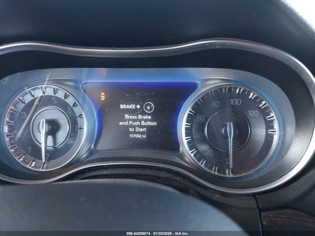 Chrysler 300 Limited 2018 2C3CCAEGXJH319794 Image 7
