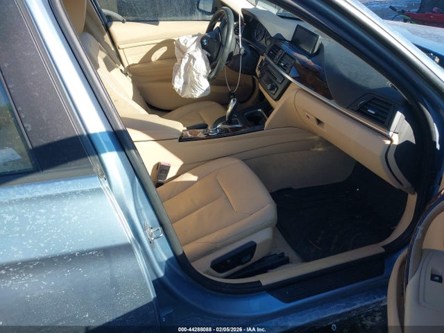 44288088 :رقم المزاد ، WBA3B5C54DF595544 vin ، 2013 Bmw 328i Xdrive مزاد بيع