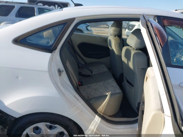 44288104 :رقم المزاد ، 3FADP4BJ0DM123123 vin ، 2013 Ford Fiesta Se مزاد بيع