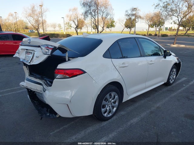 2021 TOYOTA COROLLA JTDEPMAE7MJ178779 Photo 3