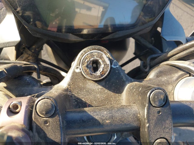 JS1VP55B3L7100141 Suzuki Sv650 A/x