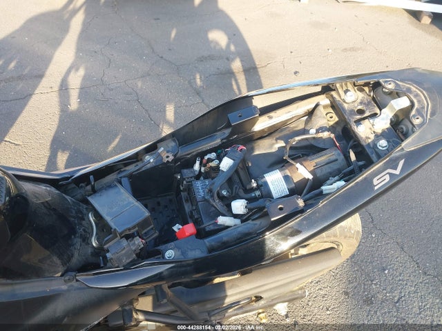 JS1VP55B3L7100141 Suzuki Sv650 A/x