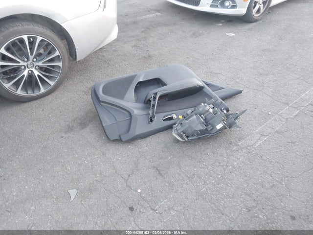 Toyota CAMRY SE 2018 4T1B11HK8JU020357 Image 12