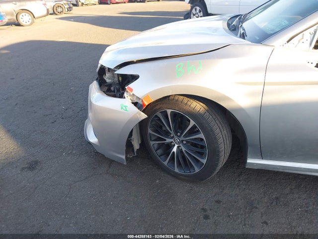 Toyota CAMRY SE 2018 4T1B11HK8JU020357 Image 18