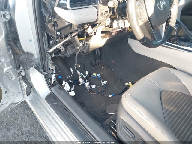 Toyota CAMRY SE 2018 4T1B11HK8JU020357 Image 19