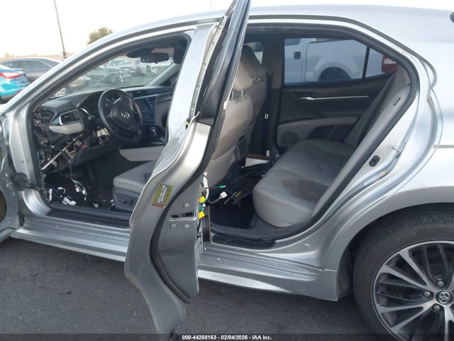 Toyota CAMRY SE 2018 4T1B11HK8JU020357 Image 8