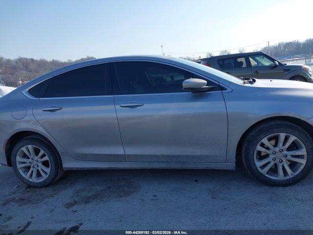 Продажа на аукционе авто 2015 Chrysler 200 Limited, vin: 1C3CCCAB9FN615197, номер лота: 44288192