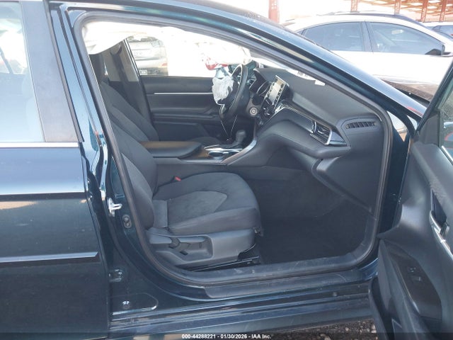 4T1C11AK8MU568233 Toyota CAMRY LE