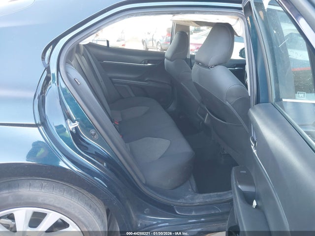 4T1C11AK8MU568233 Toyota CAMRY LE