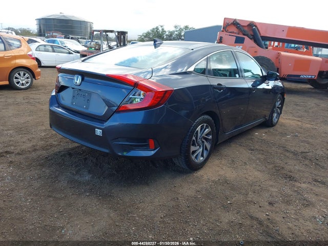 Honda CIVIC EX 2018 2HGFC2F74JH534571 Image 4