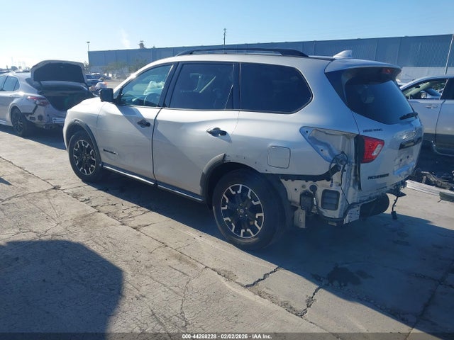 Продаж на аукціоні авто 2020 Nissan Pathfinder Sl 4wd, vin: 5N1DR2CM5LC638485, номер лоту: 44288228