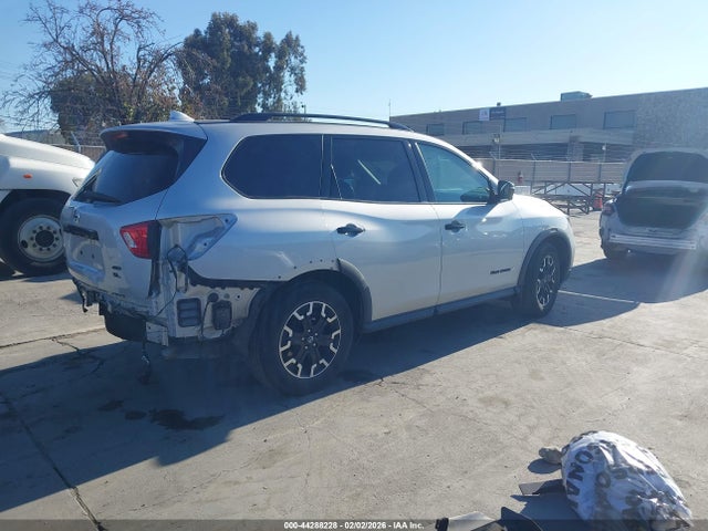 Продаж на аукціоні авто 2020 Nissan Pathfinder Sl 4wd, vin: 5N1DR2CM5LC638485, номер лоту: 44288228