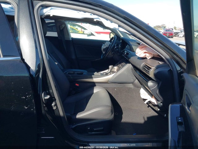 2020 LEXUS IS 300 JTHDA1D20L5106454 Photo 4