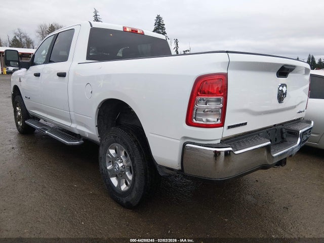 3C6UR5DL5RG283486 RAM 2500 Big Horn 4x4 6&#039;4 Box
