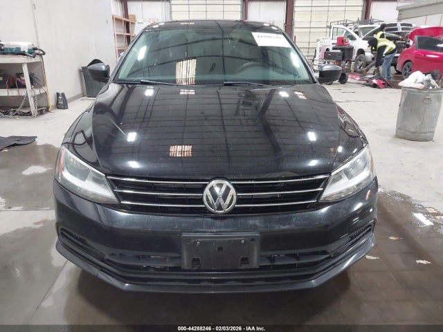 3VW267AJ3GM371245 Volkswagen Jetta 1.4t S