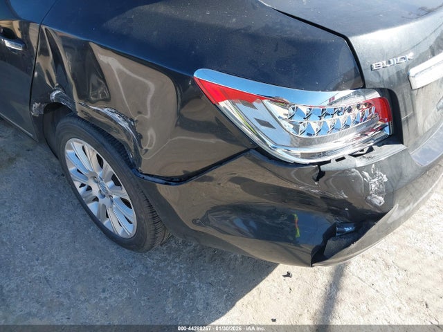 44288257 :رقم المزاد ، 1G4GF5E35DF300029 vin ، 2013 Buick Lacrosse Premium 1 Group مزاد بيع