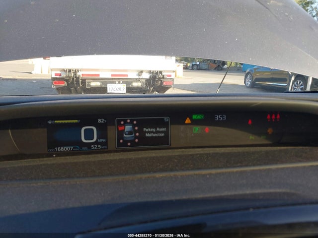 JTDKARFU2L3117182 Toyota Prius Le