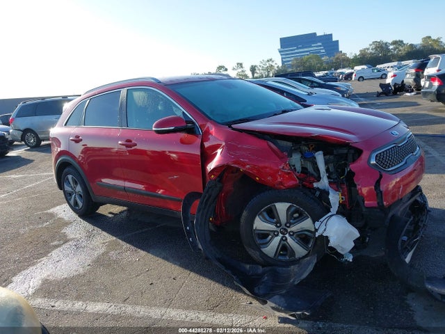 KNDCC3LC8K5326923 KIA NIRO EX