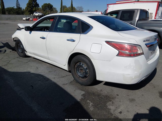 Nissan Altima 2.5 S 2014 1N4AL3AP3EC184659 Image 3