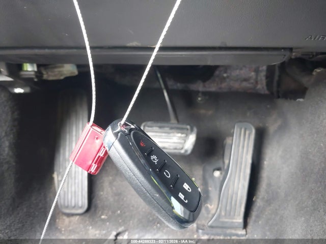 2019 CHEVROLET CAMARO 1G1FB3DXXK0115617 Photo 10