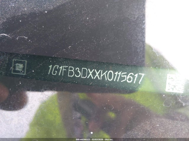 2019 CHEVROLET CAMARO 1G1FB3DXXK0115617 Photo 8