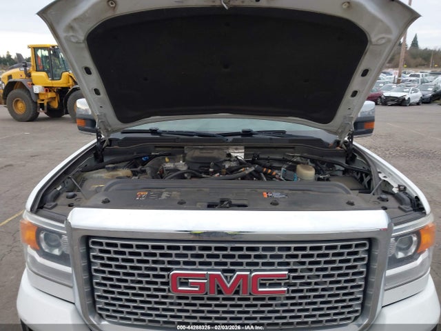 1GT12UE81GF182268 GMC Sierra 2500hd Denali