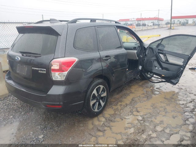 Subaru Forester 2.5i Premium 2017 JF2SJAGC0HH467140 Image 4