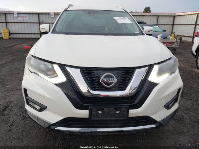 JN8AT2MV9HW278826 Nissan Rogue Sl
