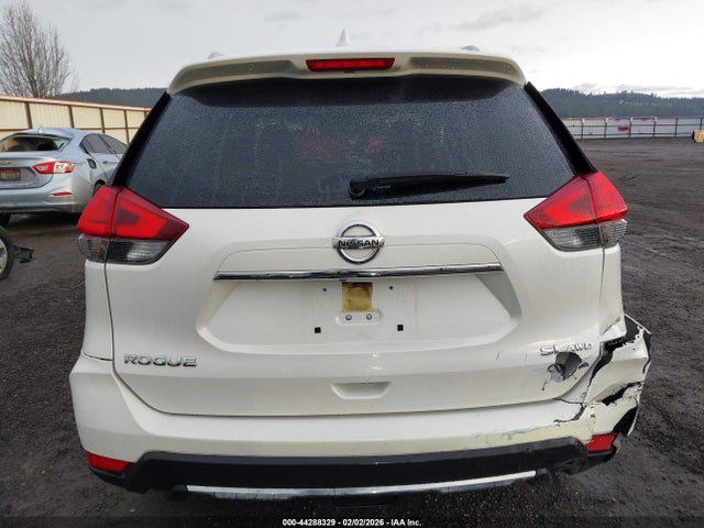 JN8AT2MV9HW278826 Nissan Rogue Sl