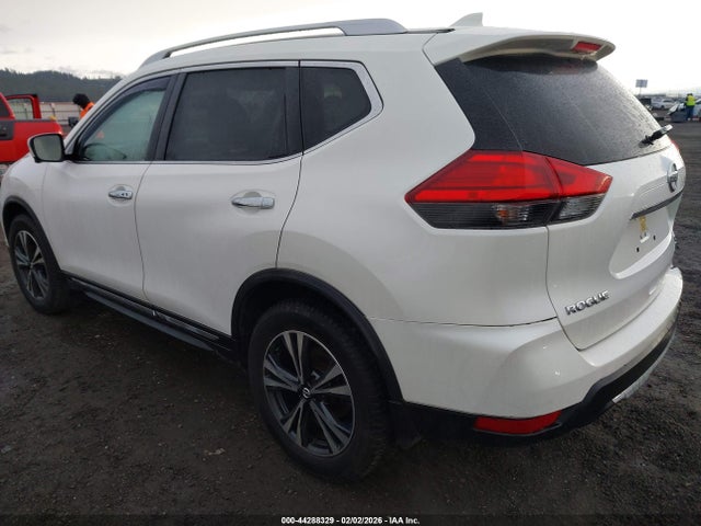 JN8AT2MV9HW278826 Nissan Rogue Sl