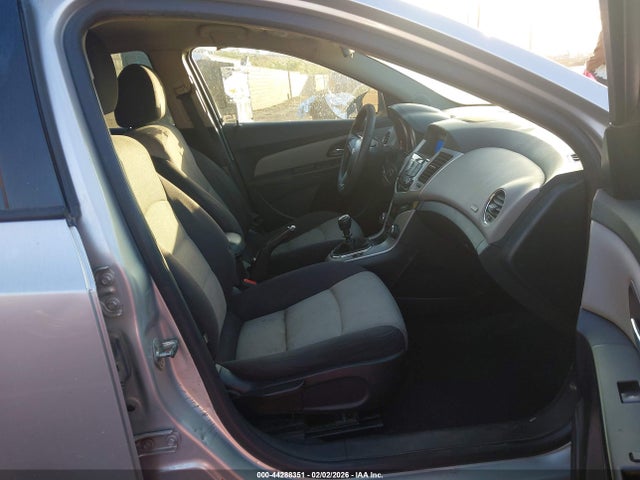 1G1PB5SG9F7163125 Chevrolet Cruze Ls Manual