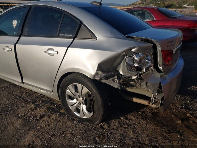 1G1PB5SG9F7163125 Chevrolet Cruze Ls Manual