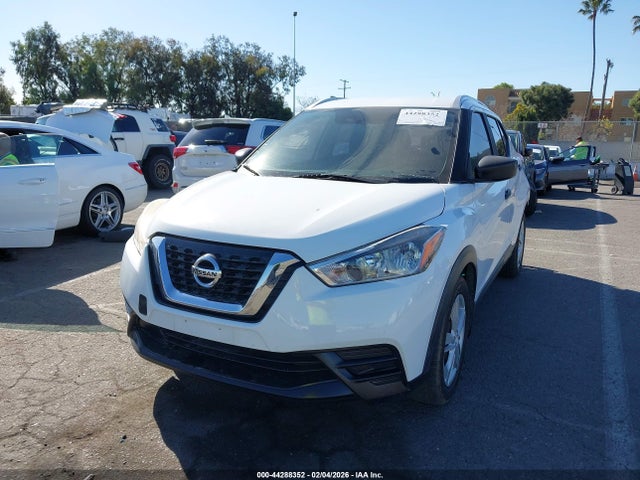 Продажа на аукционе авто 2018 Nissan Kicks S, vin: 3N1CP5CU0JL525779, номер лота: 44288352