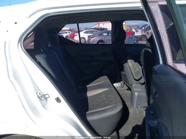 Продажа на аукционе авто 2018 Nissan Kicks S, vin: 3N1CP5CU0JL525779, номер лота: 44288352