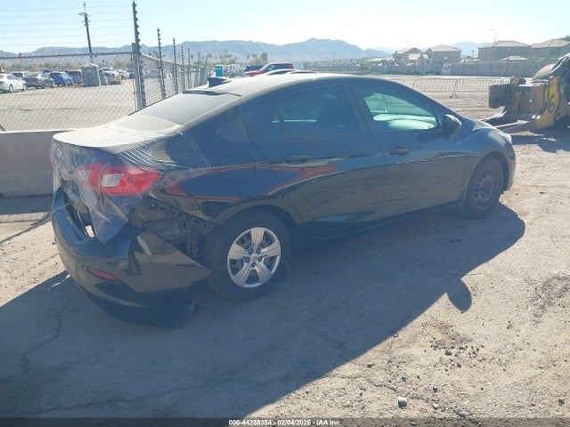 1G1BC5SM5H7181136 Chevrolet Cruze Ls Auto