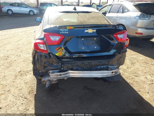 1G1BC5SM5H7181136 Chevrolet Cruze Ls Auto