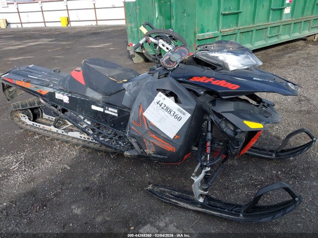 Ski-Doo Summit X 2015 2BPSTDFC6FV001359 main image