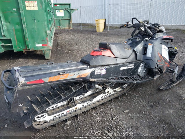 Ski-Doo Summit X 2015 2BPSTDFC6FV001359 Image 4