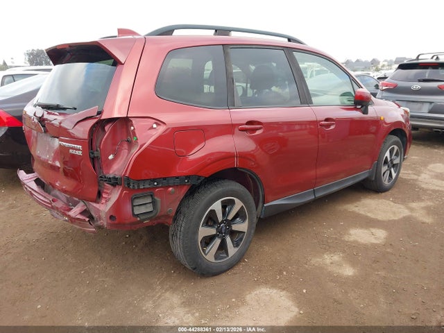 Subaru Forester 2.5i Premium 2017 JF2SJAEC0HH461910 Image 4