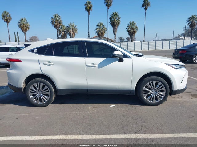 Toyota Venza Limited 2022 JTEAAAAHXNJ088760 Image 13