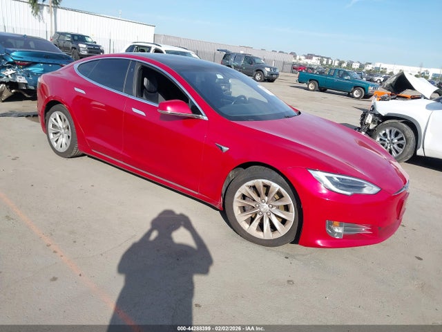 2018 TESLA MODEL S 5YJSA1E21JF293738 Photo 0