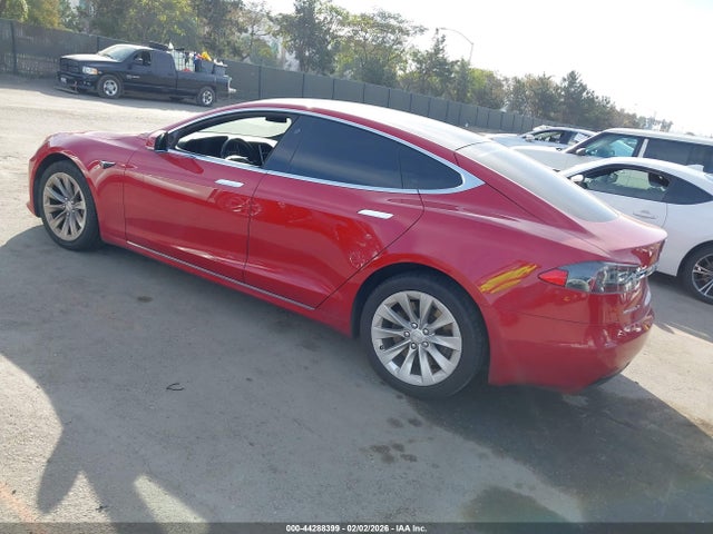 2018 TESLA MODEL S 5YJSA1E21JF293738 Photo 2