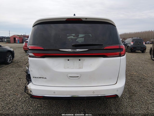 Chrysler Pacifica Select 2025 2C4RC1BGXSR601181 Image 17
